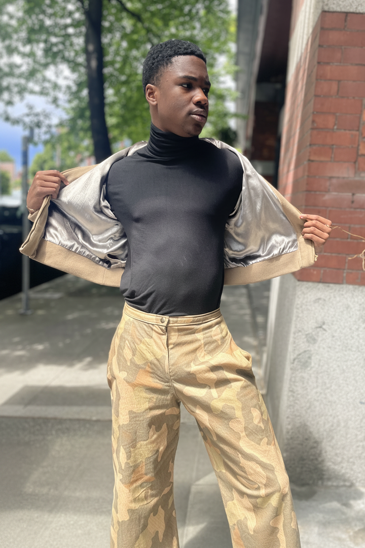 Gold Jacquard 3/4 Lifestyle Shot